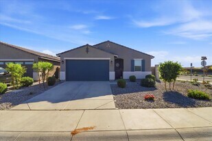 19295 N Avelino Dr in Maricopa, AZ - Building Photo