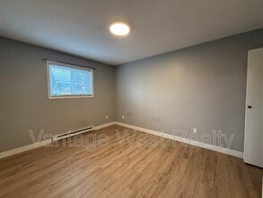 255-255 Nickel Rd in Kelowna, BC - Building Photo - Building Photo