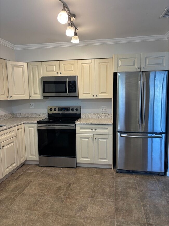 2921 Bentley St in Sarasota, FL - Building Photo - Building Photo