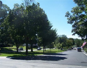 1 Aspetuck Ave-Unit -C in New Milford, CT - Building Photo - Building Photo