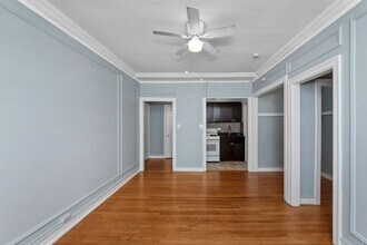 1361 W Estes Ave in Chicago, IL - Foto de edificio - Building Photo