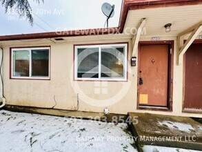 5320 SE 70th Ave in Portland, OR - Building Photo - Building Photo