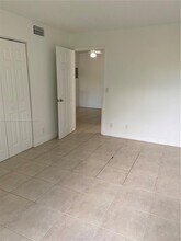 10717 Cleary Blvd, Unit 204 in Plantation, FL - Building Photo - Building Photo