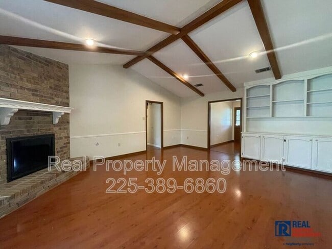 1228 Beckenham Dr in Baton Rouge, LA - Foto de edificio - Building Photo