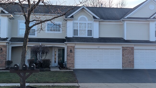 property at 1037 Huntington Dr