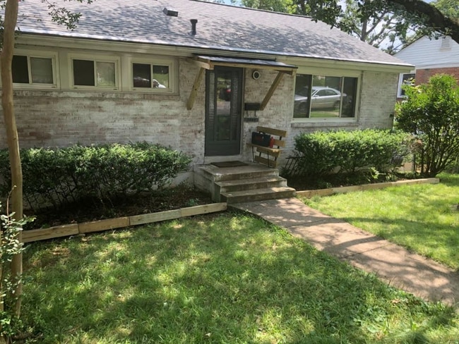 property at 2444 S Culpeper St