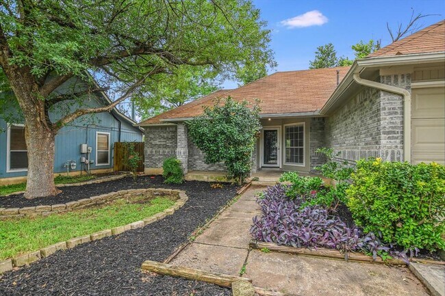 501 Maple Run Dr in Round Rock, TX - Building Photo - Building Photo