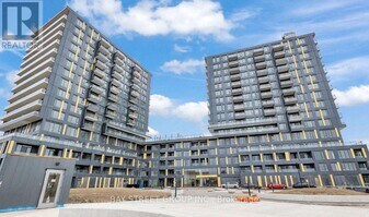 4878 Powers Cmn in Burlington, ON - Building Photo