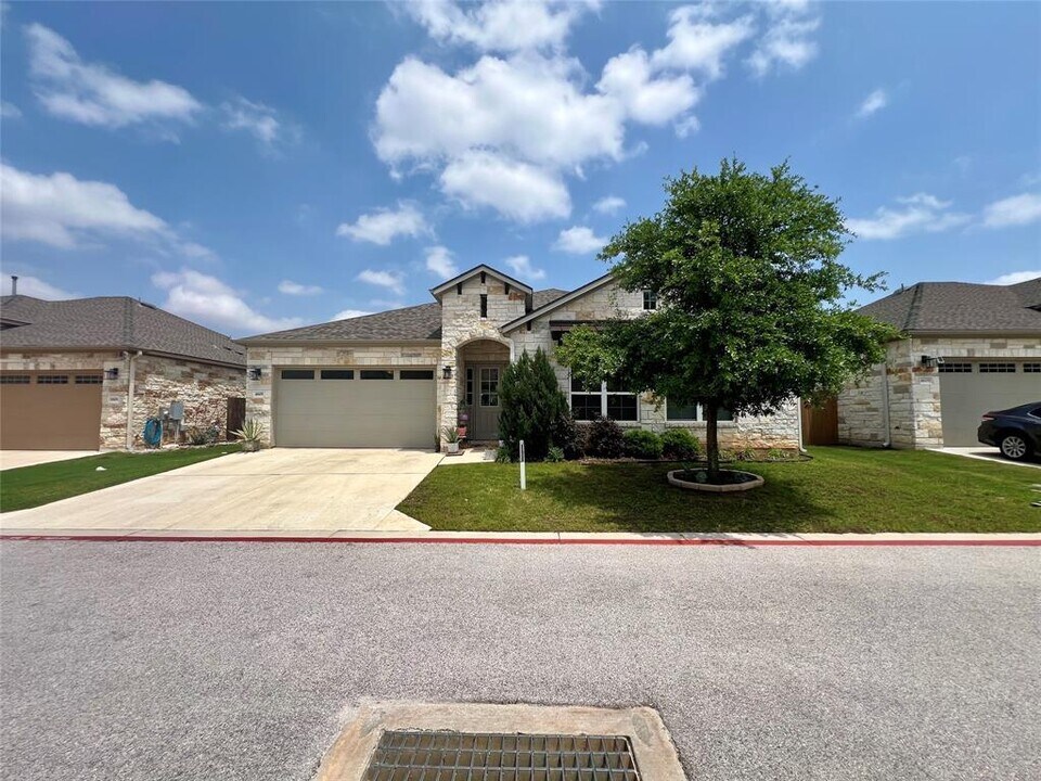 4605 Collins St in Round Rock, TX - Building Photo
