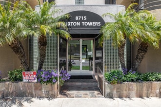 2 bedroom and 2 bath in Los Angeles, CA - Building Photo - Building Photo