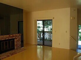 1912 Magdalena Cir in Santa Clara, CA - Building Photo