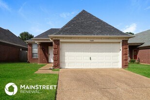 7068 Kings Crown Dr in Memphis, TN - Building Photo