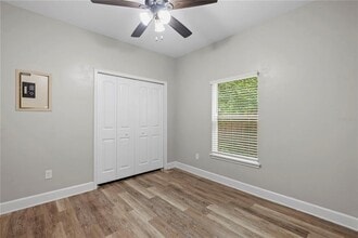 25726 SW 19 Ave in Newberry, FL - Building Photo - Building Photo