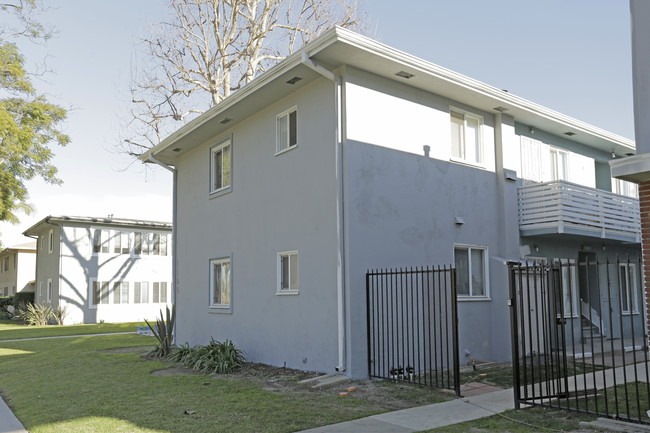 San Antonio Apartments in Long Beach, CA - Building Photo - Building Photo