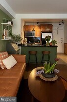 730 24th St NW in Washington, DC - Building Photo