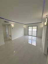 9915 W Okeechobee Rd, Unit 201 in Hialeah, FL - Building Photo - Building Photo
