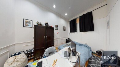 322 2nd Ave in New York, NY - Building Photo - Building Photo