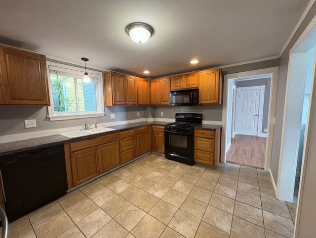 350 Pearl St, Unit 1 in Manchester, NH - Foto de edificio - Building Photo