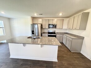 570 Seaborn Cir in Pendleton, SC - Building Photo - Building Photo