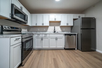 Elm Point Apartments in Bloomington, IL - Foto de edificio - Interior Photo
