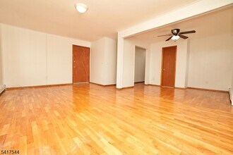 9 Davey St in Bloomfield, NJ - Building Photo - Building Photo