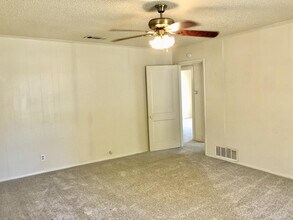 4019 Gordon St in Greenville, TX - Building Photo - Building Photo