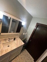 2400 Lynnhurst Dr in Vestal, NY - Building Photo - Building Photo
