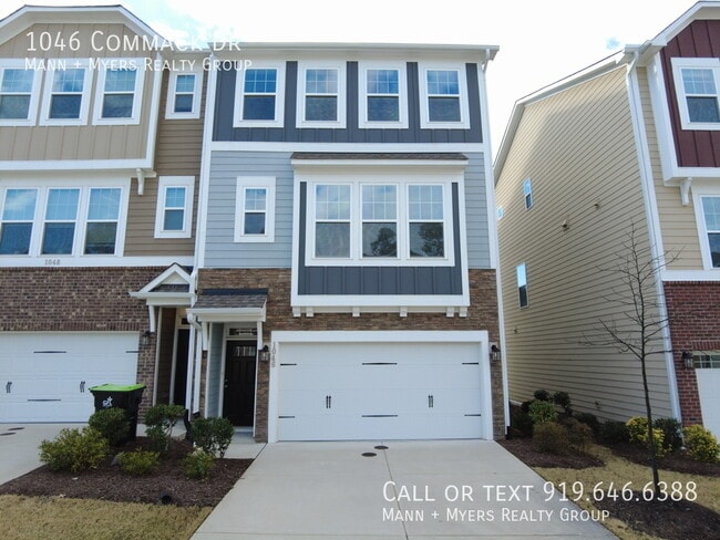 property at 1046 Commack Dr