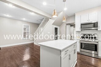 2028 Hoyt Ave in Indianapolis, IN - Building Photo - Building Photo