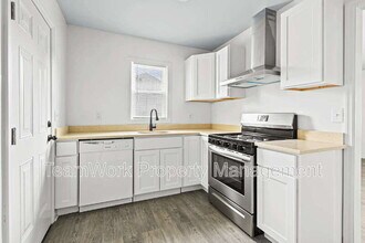 3012 Azalea Dr in North Charleston, SC - Building Photo - Building Photo