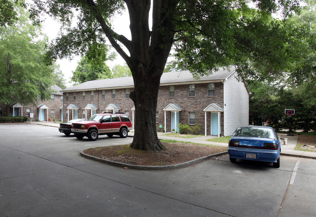 Bonham Bay Townhouses in Wilmington, NC - Building Photo