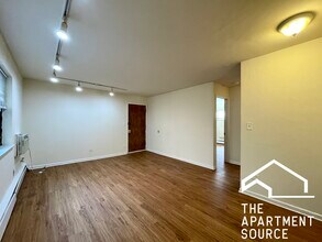 6002 N Kenmore Ave, Unit 106 in Chicago, IL - Foto de edificio - Building Photo