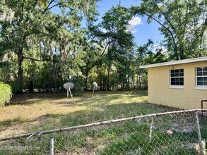 7054 Red Robin Dr in Jacksonville, FL - Building Photo - Building Photo