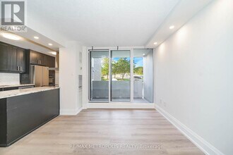 10 Muirhead Rd in Toronto, ON - Building Photo - Building Photo