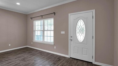 3142 Winding Way in Huntsville, TX - Building Photo - Building Photo
