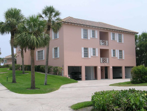 Bermuda High Condominium in Delray Beach, FL - Building Photo - Building Photo