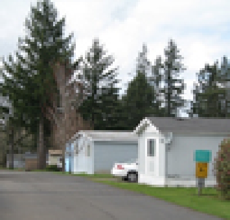 Totem Village Mobile Home Park in Molalla, OR - Building Photo - Building Photo