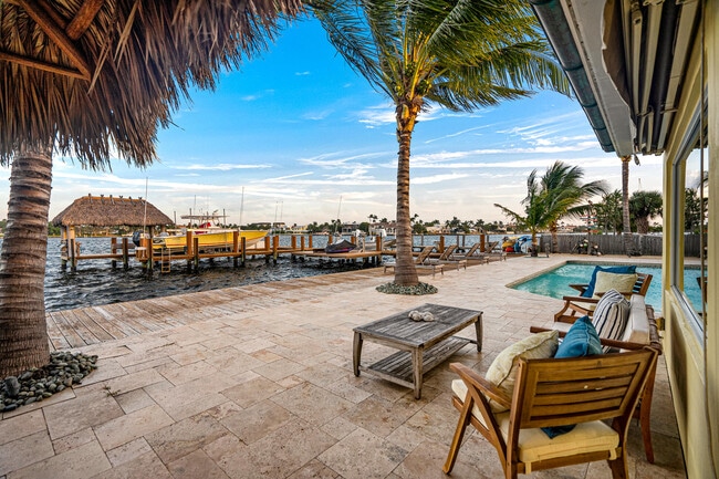 844 East Dr in Boynton Beach, FL - Building Photo - Building Photo