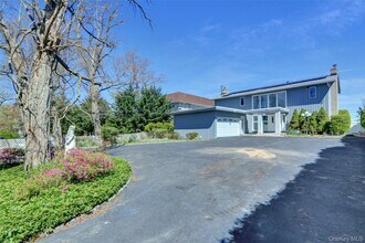 25 Wildwood Rd in Rocky Point, NY - Building Photo - Building Photo