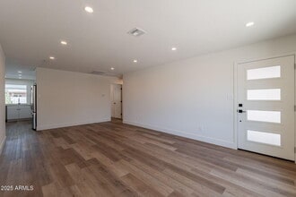 1530 E Alameda Dr in Tempe, AZ - Building Photo - Building Photo