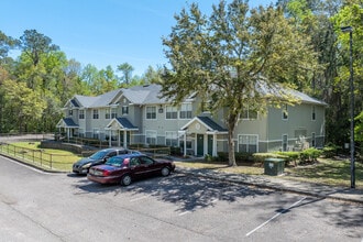 Madison Woods Apartments in Jacksonville, FL - Building Photo - Primary Photo