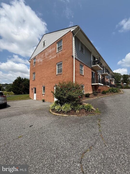 1425 Dandridge St in Fredericksburg, VA - Building Photo