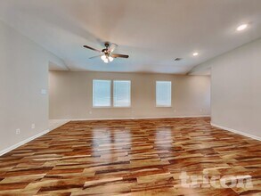 6902 Scarlet Sagebrush St in Katy, TX - Foto de edificio - Building Photo