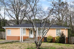 3218 Bluebird Ln in Decatur, GA - Building Photo