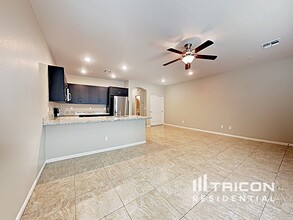 12575 W Gentle Rain Rd in Peoria, AZ - Building Photo - Building Photo