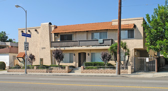 10743 Palms Blvd., Apartments