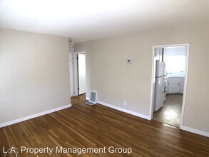 626 E Harvard Rd-Unit -Unit B in Burbank, CA - Building Photo - Building Photo