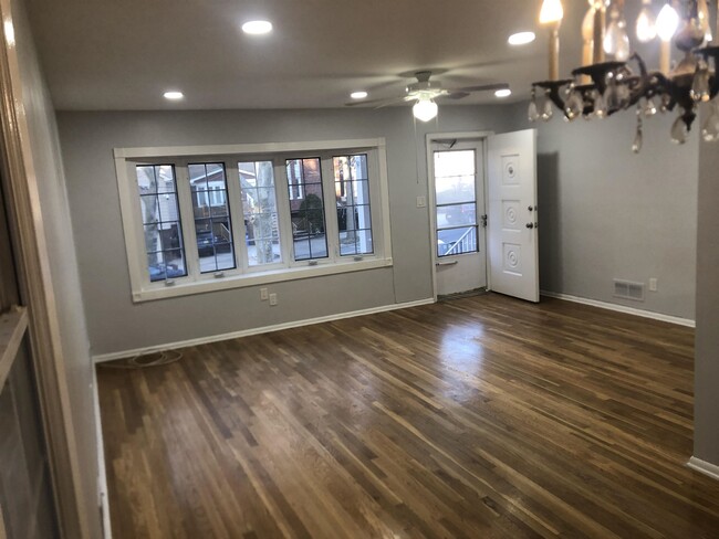 96 W 49th St in Bayonne, NJ - Building Photo - Building Photo