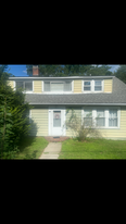 29 Morris St, Unit 2nd Floor in Danbury, CT - Building Photo