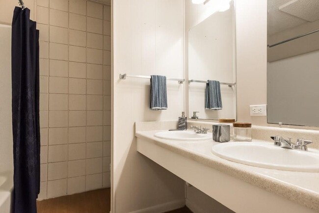3212 Red River St in Austin, TX - Building Photo - Building Photo